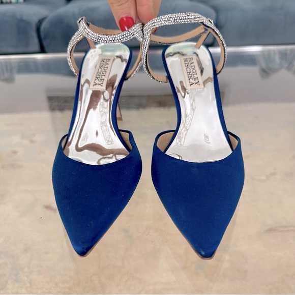Badgley Mischka Women's Kamilah Pump Royal Blue Satin size 5.5 - Picture 3 of 15